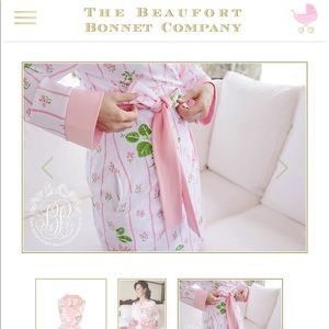 NWOT  Beaufort Bonnet Company Robe large SOLDOUT